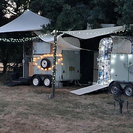 Glamping In Style, Prospector Tent Crawley  Bagian luar foto
