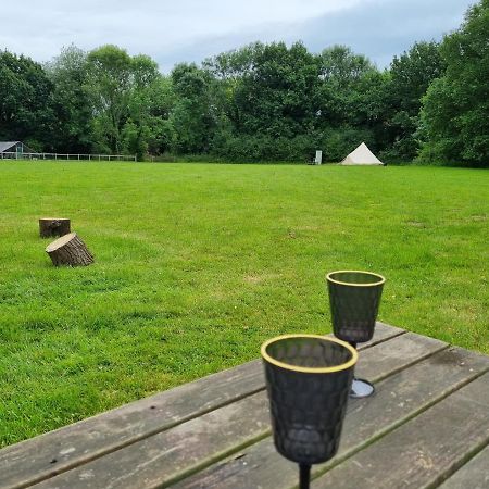 Glamping In Style, Prospector Tent Crawley  Bagian luar foto