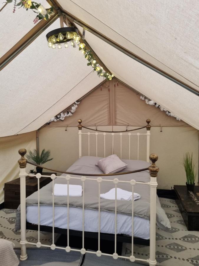 Glamping In Style, Prospector Tent Crawley  Bagian luar foto